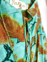 Lade das Bild in den Galerie-Viewer, DRESS GINGER ULUWATU HOT LAVA
