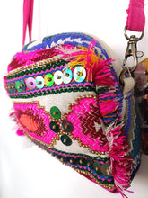 Lade das Bild in den Galerie-Viewer, ETHNO CROSSBODY TASCHE SHARY