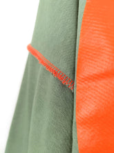 Lade das Bild in den Galerie-Viewer, MISS GOODLIFE SWEATER ROUNDNECK PEACE ALMOND