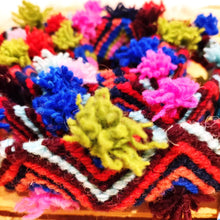 Lade das Bild in den Galerie-Viewer, ETHNO BINDE GÜRTEL PERU LILYBELL-Smitten-blau,Ethno,fair trade,fairtrade,multicolor,nachhaltig,Peru,pink,rot,Smitten,türkis,violett,weiß