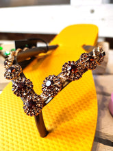 Lade das Bild in den Galerie-Viewer, CHANCLAS LUNA MANGO SIMONE HERRERA