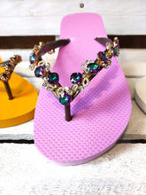 Lade das Bild in den Galerie-Viewer, CHANCLAS VALENTINA EXCLUSIVE GREEN LAVENDER SIMONE HERRERA