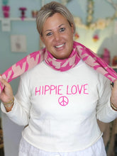 Lade das Bild in den Galerie-Viewer, PULLOVER STARS OF IBIZA "HIPPIE LOVE" CREME PINK ONE SIZE