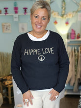 Lade das Bild in den Galerie-Viewer, PULLOVER STARS OF IBIZA "HIPPIE LOVE" SCHWARZ BEIGE ONE SIZE