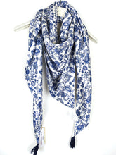 Lade das Bild in den Galerie-Viewer, SCHAL TUCH DREIECK 100% ORGANIC BAMBOO "MOMOKO" WEISS BLAU