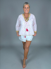Lade das Bild in den Galerie-Viewer, S26 318 BLOUSE PLACE DU SOLEIL WHITE BIG FLOWER

