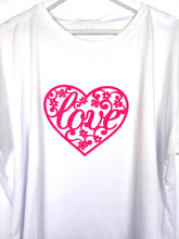 Lade das Bild in den Galerie-Viewer, T-SHIRT HEART LOVE PINK ONE SIZE
