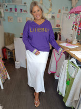 Lade das Bild in den Galerie-Viewer, MISS GOODLIFE V-NECK L(I)EBE STRASS LILAC/NEONYELLOW
