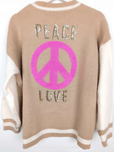 Lade das Bild in den Galerie-Viewer, PULLOVER WOLLMIX LOVE &amp; PEACE COLLEGE STYLE BEIGE ONE SIZE
