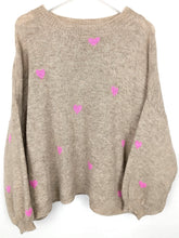 Lade das Bild in den Galerie-Viewer, STRICK PULLOVER BEIGE &quot;HEARTS&quot; ONE SIZE
