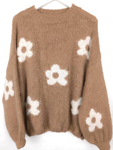 Lade das Bild in den Galerie-Viewer, STRICK PULLOVER CAMEL &quot;FLOWERS&quot; ONE SIZE
