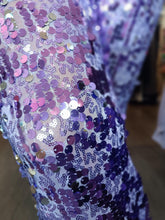 Lade das Bild in den Galerie-Viewer, MISS GOODLIFE PANTS LILAC PAILLETTEN GLITZER HOSE
