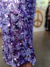 Lade das Bild in den Galerie-Viewer, MISS GOODLIFE PANTS LILAC PAILLETTEN GLITZER HOSE
