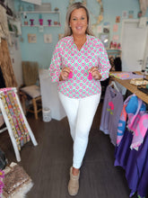 Lade das Bild in den Galerie-Viewer, TUNIKA BLUSE VISKOSE "PALMA" GRÜN PINK
