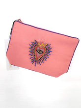 Lade das Bild in den Galerie-Viewer, TASCHE POUCH EYE ROSÉ SOUL KATHRINE
