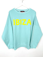 Lade das Bild in den Galerie-Viewer, MISS GOODLIFE ROUNDNECK IBIZA LIGHTBLUE NEONGELB
