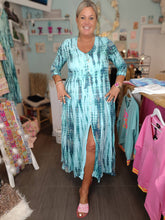 Lade das Bild in den Galerie-Viewer, DRESS MILA BLUE MOON HOT LAVA
