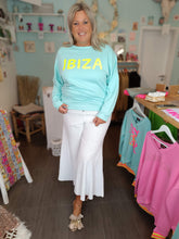 Lade das Bild in den Galerie-Viewer, MISS GOODLIFE ROUNDNECK IBIZA LIGHTBLUE NEONGELB
