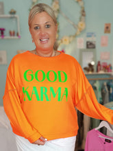 Lade das Bild in den Galerie-Viewer, MISS GOODLIFE ROUNDNECK &quot;GOOD KARMA GOOD LUCK&quot; NEON ORANGE
