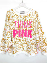 Lade das Bild in den Galerie-Viewer, MISS GOODLIFE SWEATER ROUNDNECK THINK PINK LEO SAND
