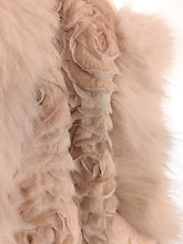 Lade das Bild in den Galerie-Viewer, FELL WESTE FAKE FUR BEIGE ROSES
