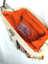 Lade das Bild in den Galerie-Viewer, CLUTCH LOLA SOUL KATHRINE SPRING SUMMER 2026
