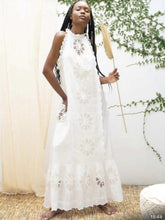 Lade das Bild in den Galerie-Viewer, BOHO MAXI KLEID PURE WHITE
