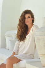 Lade das Bild in den Galerie-Viewer, TUNIC JENNY REI IVORY HOT LAVA

