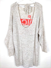 Lade das Bild in den Galerie-Viewer, LONG PULLOVER NICE DAYS BEIGE ONE SIZE - hippie style and more
