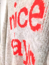 Lade das Bild in den Galerie-Viewer, LONG PULLOVER NICE DAYS BEIGE ONE SIZE - hippie style and more
