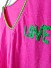 Lade das Bild in den Galerie-Viewer, T-SHIRT "LOVE" PINK GRÜN ONE SIZE
