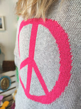 Lade das Bild in den Galerie-Viewer, SOMMER PULLOVER GREY &quot;PEACE&quot; NEON ONE SIZE
