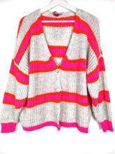 Lade das Bild in den Galerie-Viewer, STRICK JACKE NEON PINK ORANGE CREME ONE SIZE
