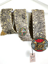Lade das Bild in den Galerie-Viewer, GÜRTEL ECHT LEDER ANIMAL PRINT GOLD
