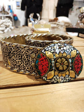 Lade das Bild in den Galerie-Viewer, GÜRTEL ECHT LEDER ANIMAL PRINT GOLD
