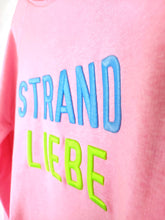 Lade das Bild in den Galerie-Viewer, PULLOVER ZWILLINGSHERZ RENATA &quot;STRANDLIEBE&quot; ROSA ONE SIZE
