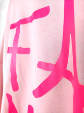 Lade das Bild in den Galerie-Viewer, MISS GOODLIFE FAME ROUNDNECK ROSA NEON-PINK
