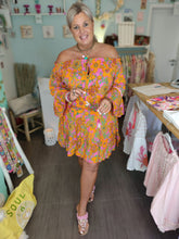 Lade das Bild in den Galerie-Viewer, DRESS HIPPIE DREAM FLOWER POWER FUCHSIA/ORANGE HOT LAVA
