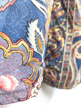 Lade das Bild in den Galerie-Viewer, KIMONO FLÜGEL ÄRMEL PAISLEY VIOLETT ONE SIZE
